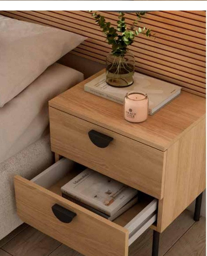 Mesita de noche Kyoto con cajón y patas de metal